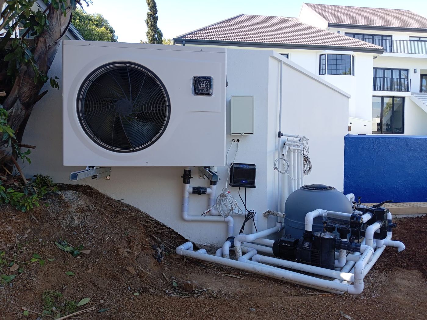 Pool heat pump and filtration equipment installation